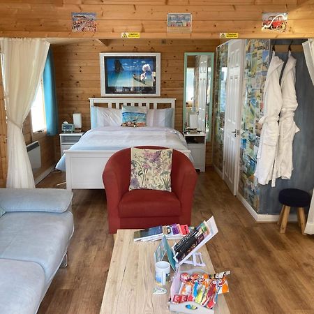 Sherpai Lodge Herne Bay Bagian luar foto
