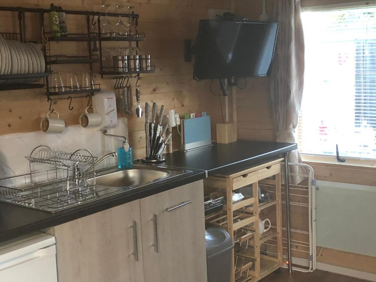 Sherpai Lodge Herne Bay Bagian luar foto