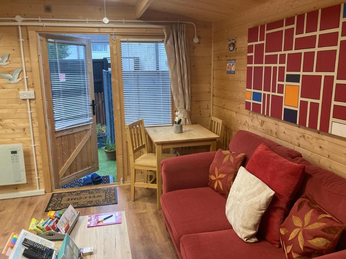 Sherpai Lodge Herne Bay Bagian luar foto